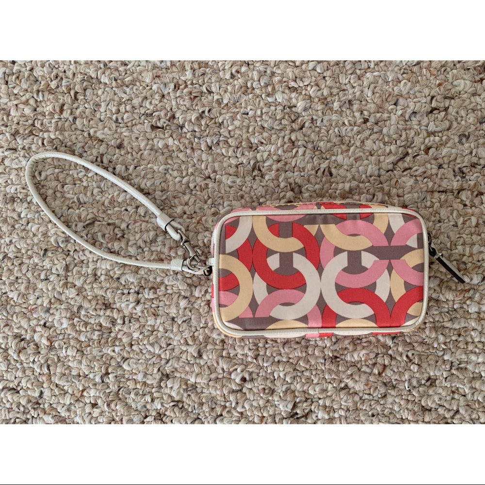 COACH Signature Wristlet/Wallet